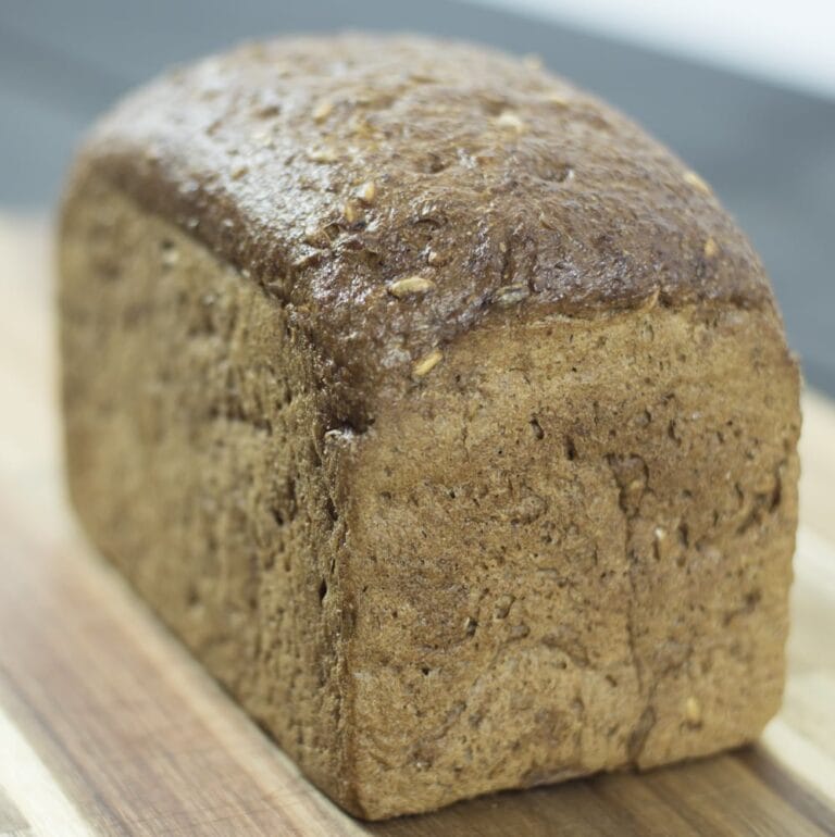 Vennelyst Bageri Randers - Rugbrød, franskbrød, kagemand, vi har alt!